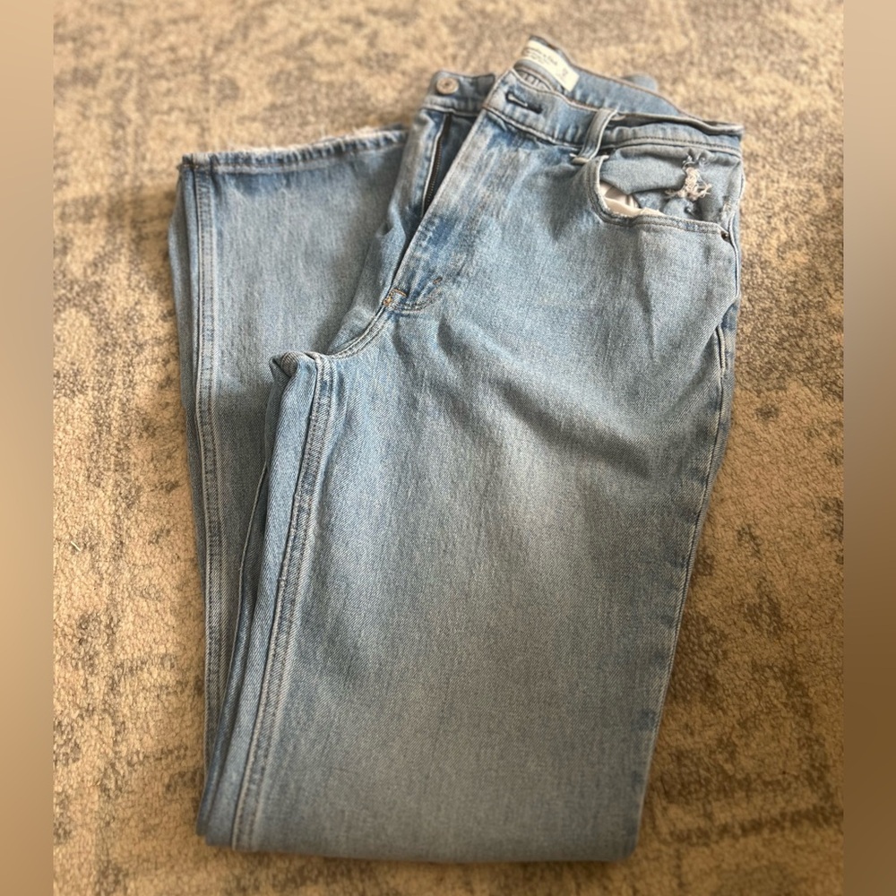 Abercrombie women’s jeans